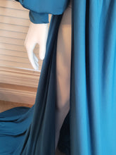 Load image into Gallery viewer, Elegant Train Dress (XL/XXL)
