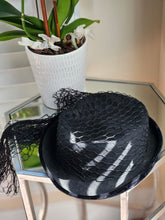 Load image into Gallery viewer, Blk Vintage hat
