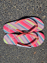 Load image into Gallery viewer, Sperry Thong Sandal (9.5)
