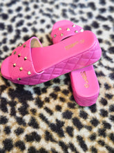 Load image into Gallery viewer, Pink Sandal (9) New
